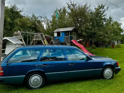 Gebraucht Mercedes 230 1990 Blau Kombi