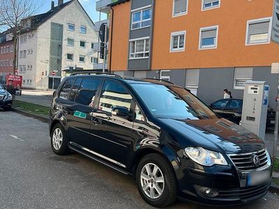 Gebraucht VW Touran 140 PS (102 kW) 2008 Schwarz Van / Kleinbus
