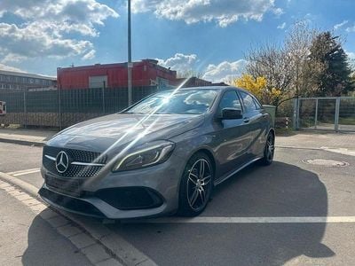 Gebraucht Mercedes A200 136 PS (100 kW) 2015 Grau Limousine