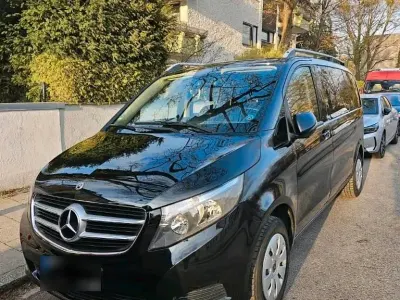 Gebraucht Mercedes V200 136 PS (100 kW) 2019 Schwarz Van / Kleinbus