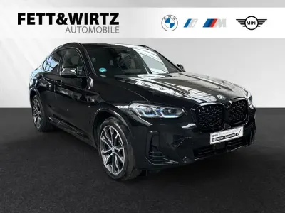 Gebraucht BMW X4 M Sport 190 PS (139 kW) 2023 Saphirschwarz SUV