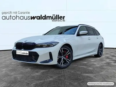 Gebraucht BMW 318 M Sport 156 PS (114 kW) 2023 Alpinweiss uni Kombi