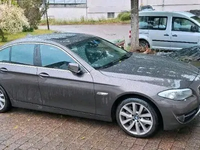 Gebraucht BMW 525 204 PS (150 kW) 2010 Braun Limousine