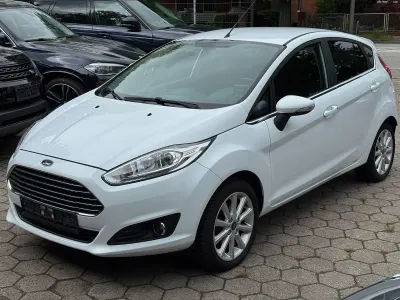Gebraucht Ford Fiesta Titanium 125 PS (91 kW) 2017 Weiß Kleinwagen