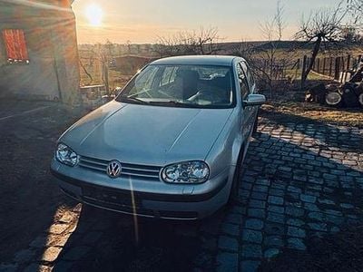 Gebraucht VW Golf IV 115 PS (84 kW) 1999 Silber Kleinwagen
