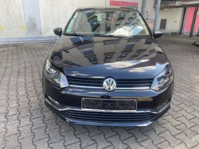 Gebraucht VW Polo Trendline 60 PS (44 kW) 2014 Deep black perleffekt Kleinwagen