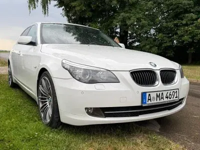 Gebraucht BMW 530 Sport Line 272 PS (200 kW) 2008 Weiß Limousine