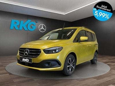 Gebraucht Mercedes T180 Progressive 131 PS (96 kW) 2025 Gelb Van / Kleinbus