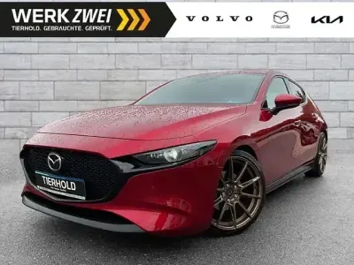 Używany Mazda 3 Selection 122 KM (89 kW) 2022 Czerwony Sedan/Limuzyna