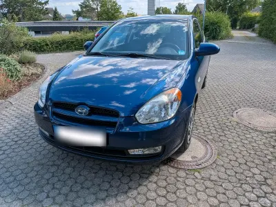 Gebraucht Hyundai Accent 96 PS (70 kW) 2008 Blau Kleinwagen