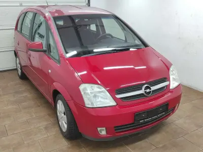 Używany Opel Meriva Cosmo 125 KM (91 kW) 2004 Czerwony Minivan