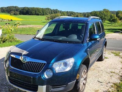Blau Gebraucht 2012 Skoda Yeti Family SUV | 3.999 € (Fairer Preis)
