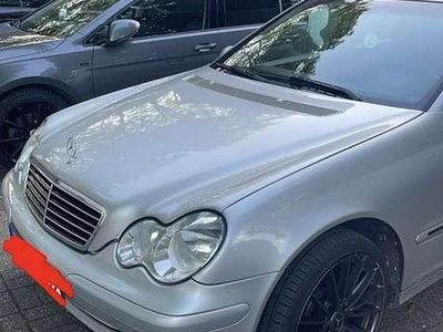 Mercedes C180