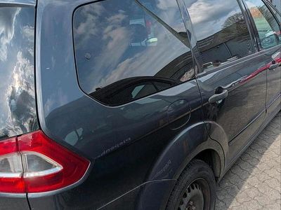 Second-hand Ford Galaxy 140 CP (102 kW) 2009 Gri Monovolum