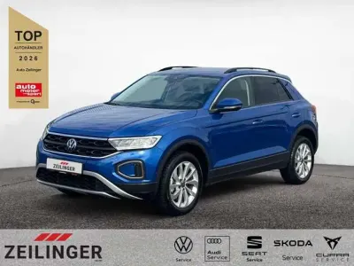 Gebraucht VW T-Roc Life 150 PS (110 kW) 2025 Ravennablau SUV