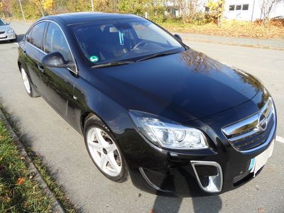 Gebraucht Opel Insignia Cosmo 299 PS (219 kW) 2010 Schwarz metallic Limousine