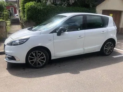 Gebraucht Renault Scénic III Bose Edition 131 PS (96 kW) 2013 Weiß Van / Kleinbus