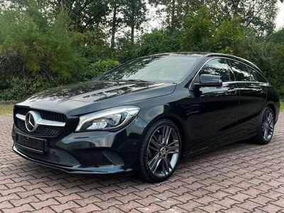 Gebraucht Mercedes CLA180 Shooting Brake 122 PS (89 kW) 2017 Schwarz Kombi