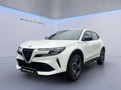 Neu Alfa Romeo Junior 145 PS (106 kW) 2026 Weiß SUV