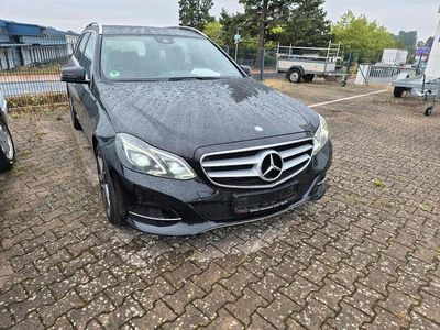 Mercedes E200
