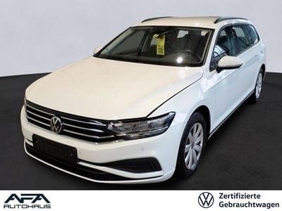 Weiß Gebraucht 2022 VW Passat Kombi | 21.977 € (Guter Preis)