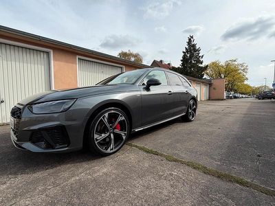 Gebraucht Audi A4 Competition 204 PS (150 kW) 2024 Grau Kombi