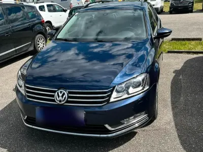 Gebraucht VW Passat Trendline 105 PS (77 kW) 2014 Blau Kombi