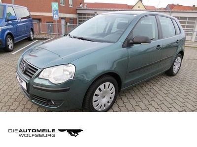 Fairway green metallic Gebraucht 2006 VW Polo Limousine | 5.990 € (Teuer)