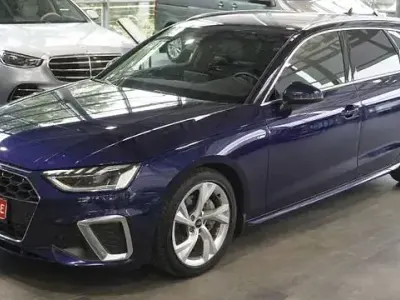 Second-hand Audi A4 S-Line 204 CP (150 kW) 2023 Albastru Break