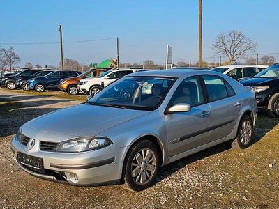 Gebraucht Renault Laguna II Avantage 111 PS (81 kW) 2007 Silber Limousine