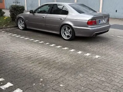Gebraucht BMW 525 Performance 192 PS (141 kW) 2001 Grau Limousine