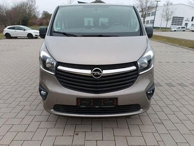 Beige Gebraucht 2017 Opel Vivaro Van / Kleinbus | 13.900 € (Guter Preis)