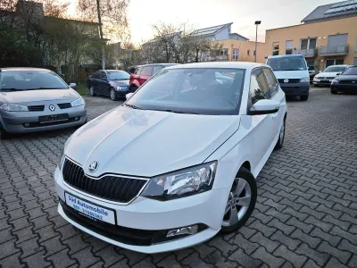 Używany Skoda Fabia Active 95 KM (69 kW) 2018 Biały Sedan/Limuzyna