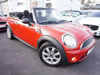 Usado Mini One Cabriolet 98 HP (72 kW) 2010 Vermelho Cabrios