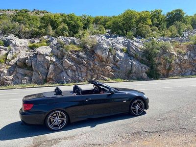 Schwarz Gebraucht 2011 BMW 325 Cabriolet M Sport Cabrio | 15.000 € (Etwas zu teuer)