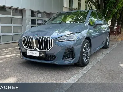 Gebraucht BMW 223 Active Tourer M Sport 211 PS (155 kW) 2025 Grau Van / Kleinbus