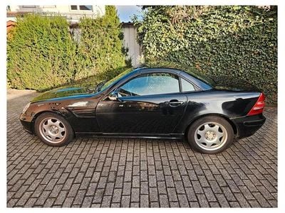 Schwarz Gebraucht 2003 Mercedes SLK200 Cabrio | 1.350 €