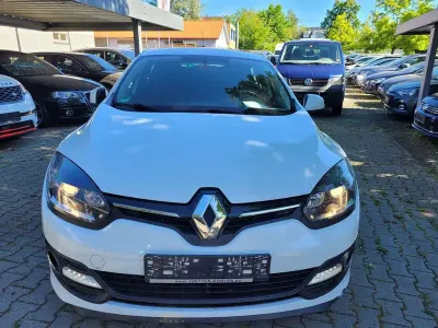 Occasion Renault Mégane Expression 110 ch (80 kW) 2015 Blanc Berline