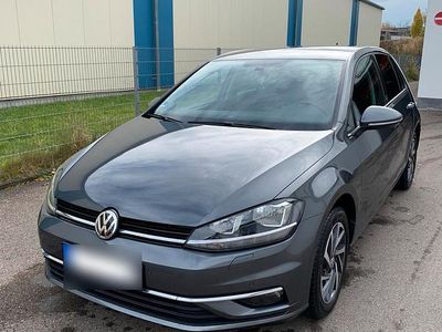 Gebraucht VW Golf VII Sound 150 PS (110 kW) 2017 Grau Limousine