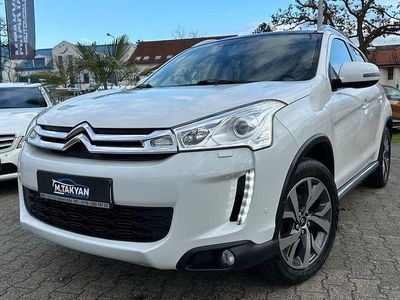 Weiß Gebraucht 2016 Citroën C4 Aircross Exclusive SUV | 10.990 € (Etwas zu teuer)