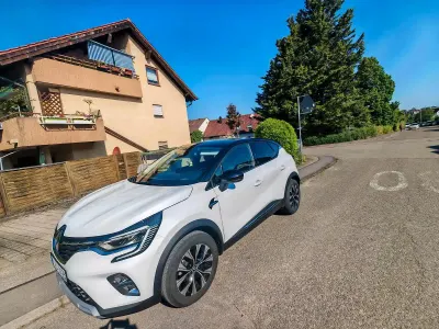 Gebraucht Renault Captur Techno 140 PS (102 kW) 2023 Weiß SUV