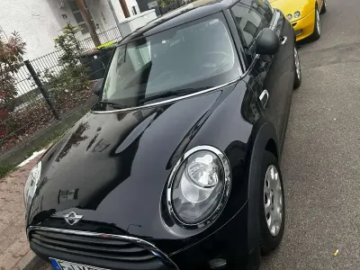 Gebraucht Mini ONE 75 PS (55 kW) 2017 Schwarz Kleinwagen