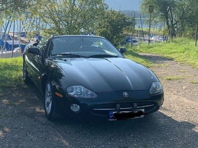 Jaguar XK8