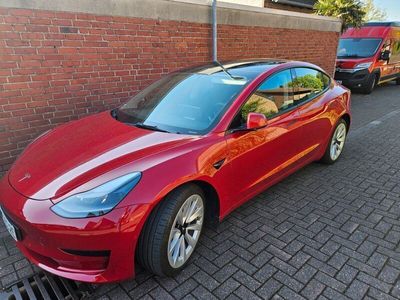 gebraucht Tesla Model 3 SR+ Hinterradantrieb RWD rot 19 Zoll