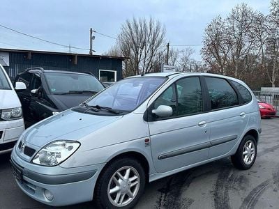 Gebraucht Renault Scénic 107 PS (78 kW) 2002 Silber Van / Kleinbus
