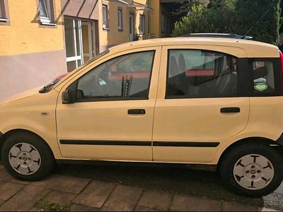 Gelb Gebraucht 2009 Fiat Panda Kleinwagen | 1.100 € (Guter Preis)