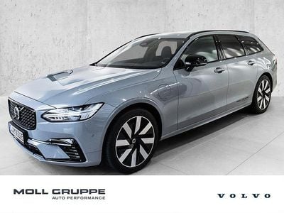 Neu Volvo V90 Plus 455 PS (334 kW) 2025 Vapour grey / metallic Kombi