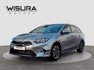 Neu Kia Ceed Sportswagon 140 PS (102 kW) 2025 Silber Kombi