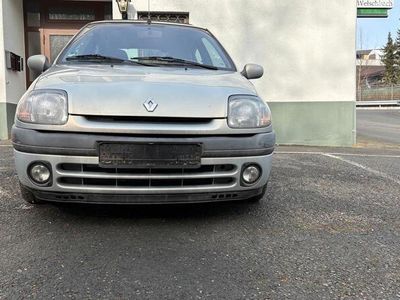 Renault Clio II
