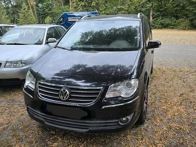 Second-hand VW Touran 2007 Negru Monovolum